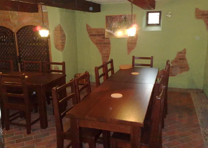优特维尼由库乐酒店